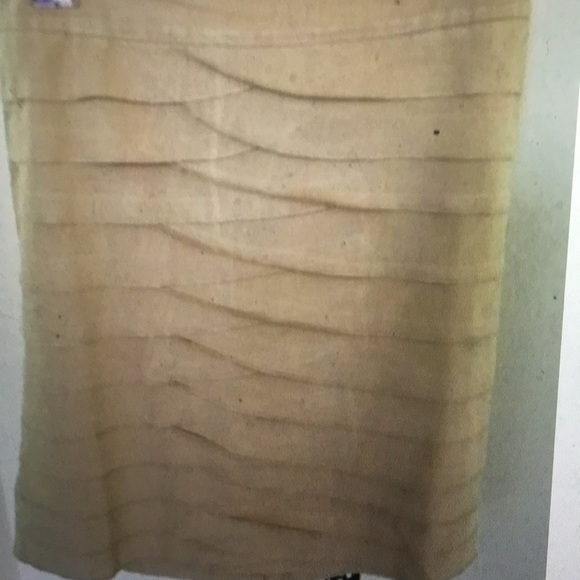 STRETCH KHAKI LARRY LEVINE SKIRT - Picture 1 of 1